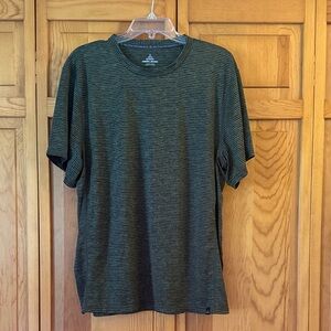 Prana Men's Black and Gray Striped Tee